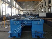 自带张拉设备的先张拉轨道板模具